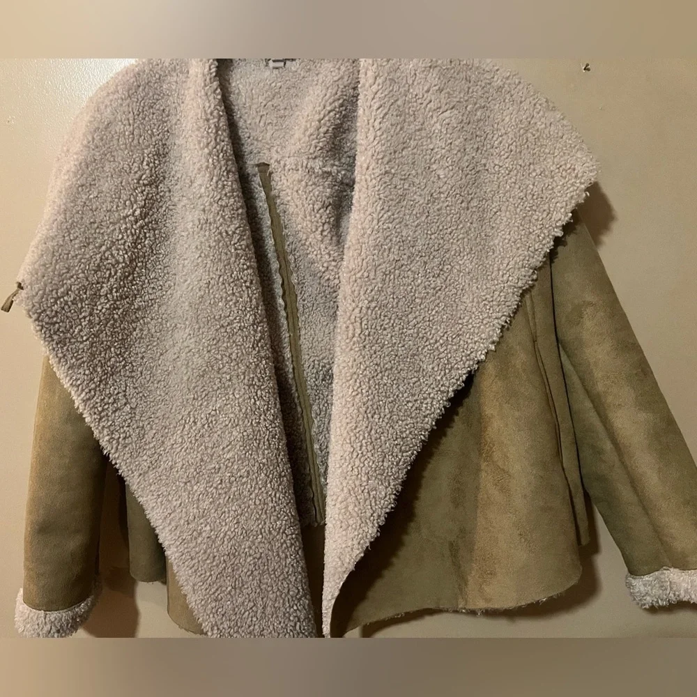 Urban outfitters ecote button Tan Shearling Jacket Anthropologie fp boho moto M